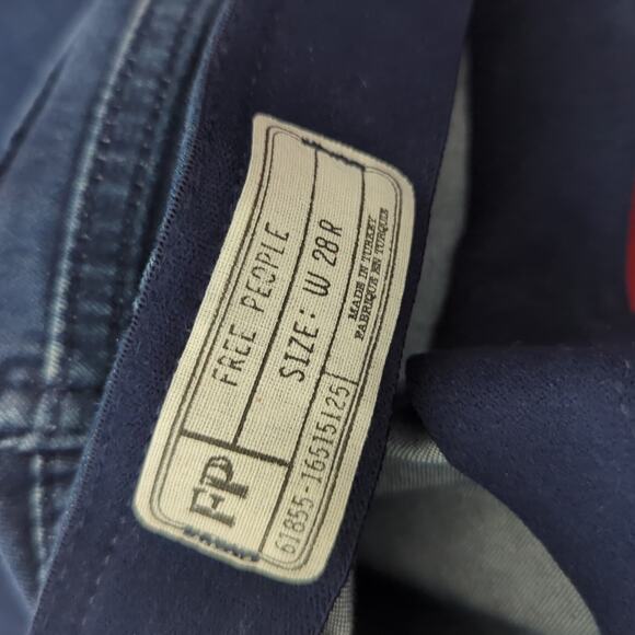 Free People‎ Penny Pull-On Flare Jeans 28 Mid-Rise Bell Bottom Pants Rich Blue - Picture 7 of 11